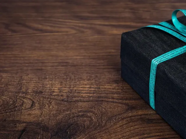 Gift Experience Ideas That Wow: 25 Creative Experiences For Every Recipient (2026)