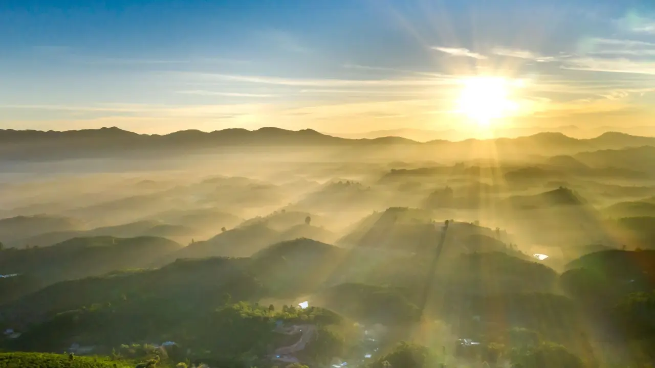 Sunrise over mountains suggesting a fresh start