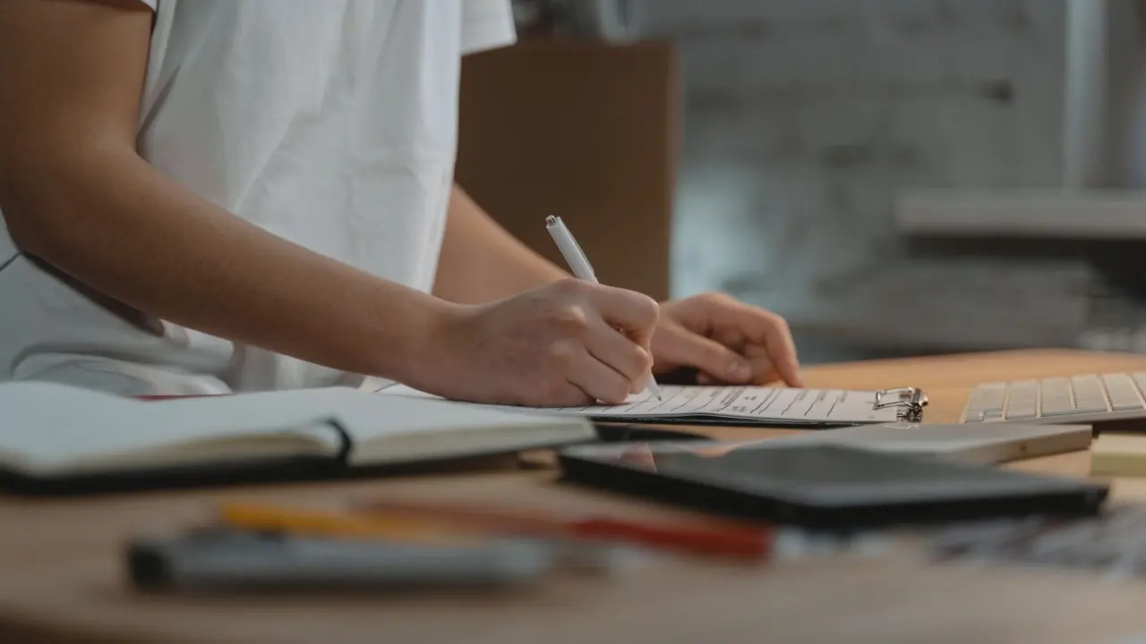 How To Stop Procrastinating: Causes And Techniques That Work